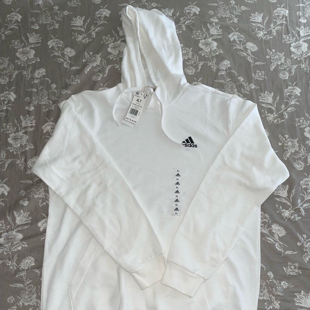 🟰Adidas Hoodie🟰